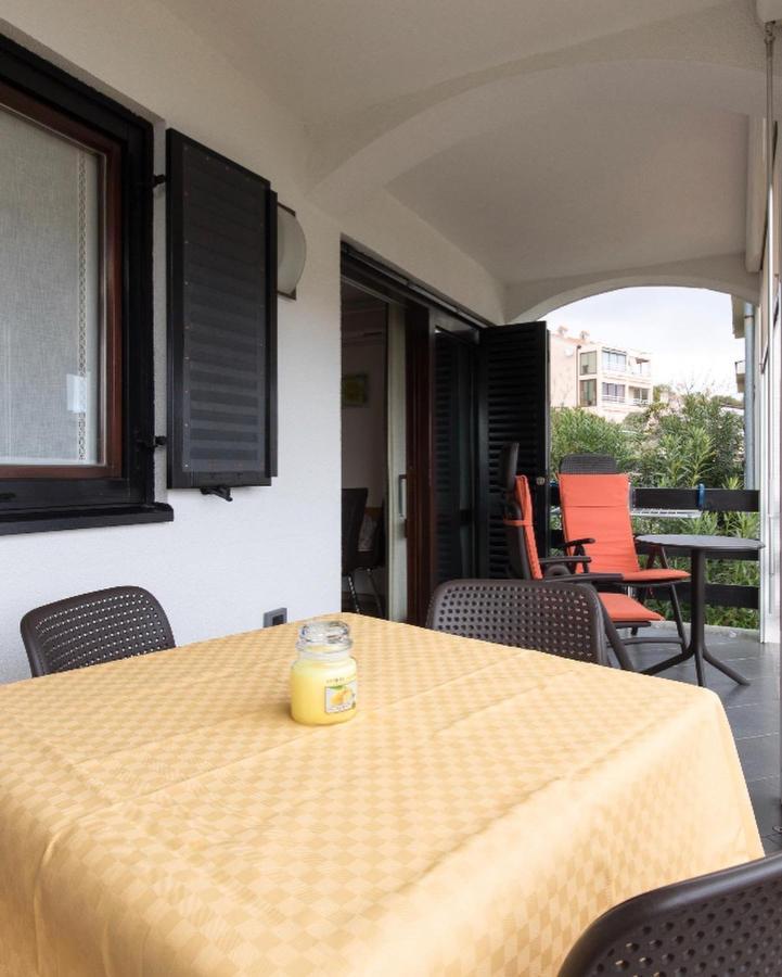 Residence4A-Appartamento Bianco Ravni Luaran gambar