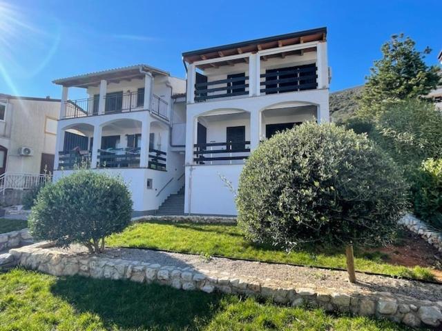 Residence4A-Appartamento Bianco Ravni Luaran gambar