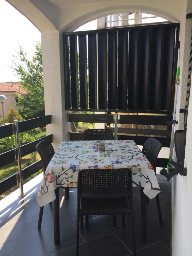Residence4A-Appartamento Bianco Ravni Luaran gambar